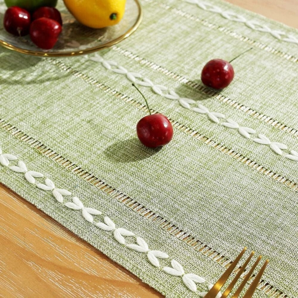 LOMOHOO Zöld Poliészter Asztali Futó – 240×33 cm Dekoratív Asztali Terítő - BShopy