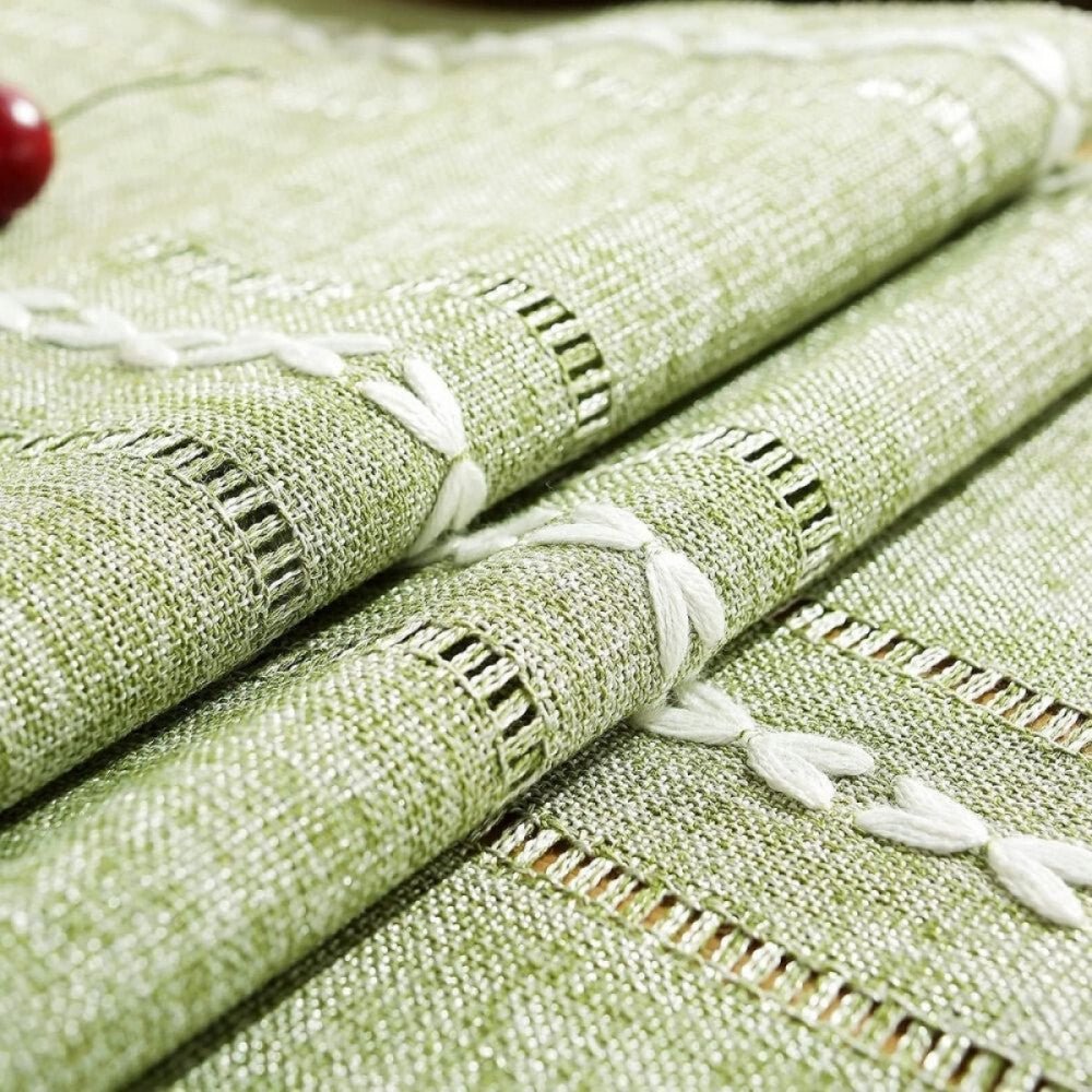 LOMOHOO Zöld Poliészter Asztali Futó – 240×33 cm Dekoratív Asztali Terítő - BShopy