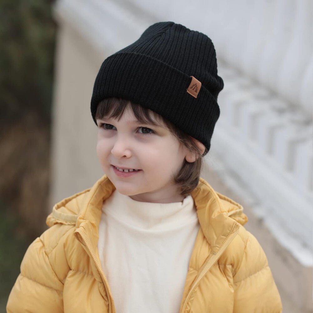 AHAHA Kisgyermek Sapka és Körsál Szett - S Méret, Fekete Színű - BShopy