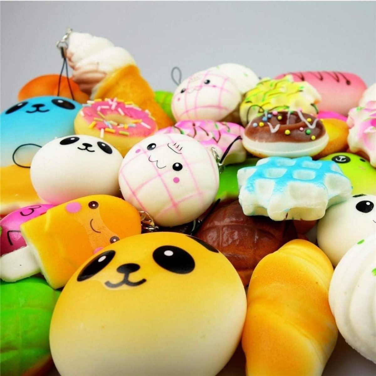 Squishy 30 db - os Stresszoldó Plüssfigura Csomag - Kulcstartóra, Táskára Rögzíthető - BShopy