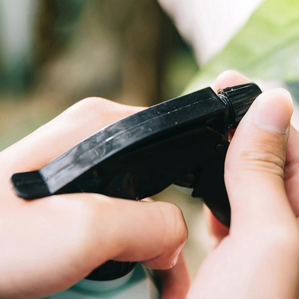 ZYDNFE Kézi Permetező, Virág Spriccelő - Állítható Szórófejes Palack, 1 Literes - BShopy